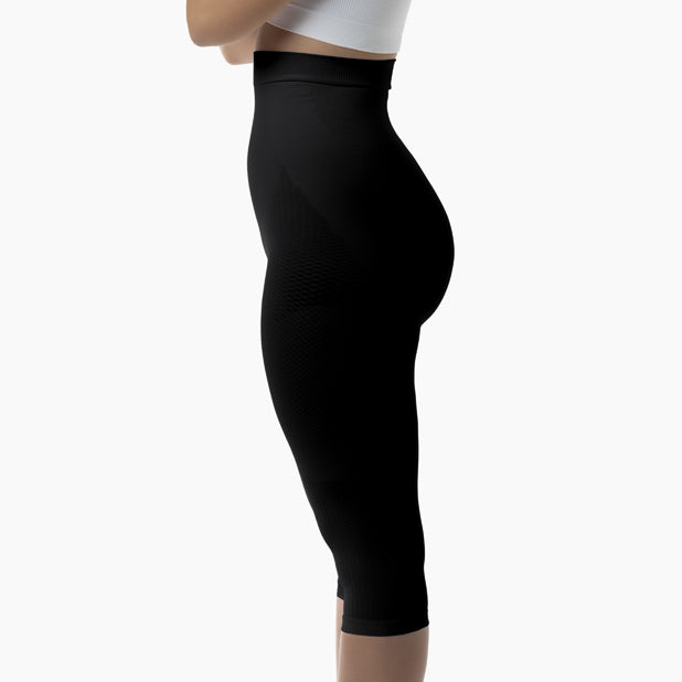 Women's high-waist capri shapewear with push-up and anti-cellulite control