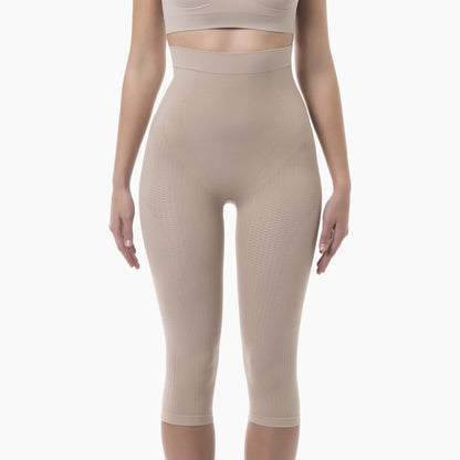 Women's high-waist capri shapewear with push-up and anti-cellulite control