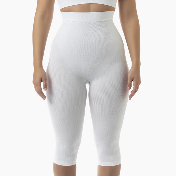Women's high-waist capri shapewear with push-up and anti-cellulite control