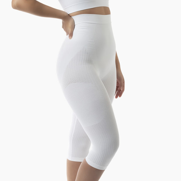 Women's high-waist capri shapewear with push-up and anti-cellulite control